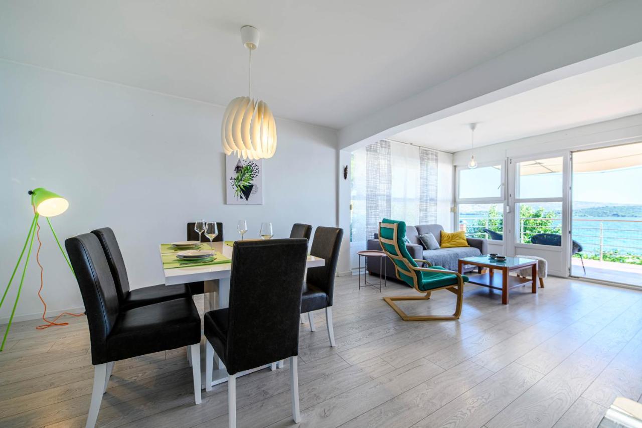 Apartment Seaside Zaboric Exterior photo